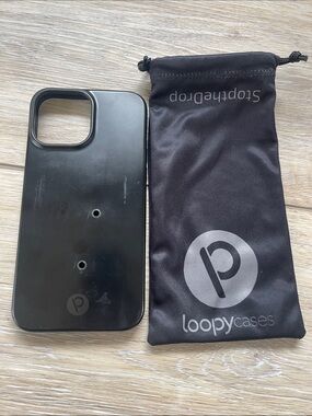 Loopy Case Black Phone Case 6.7”